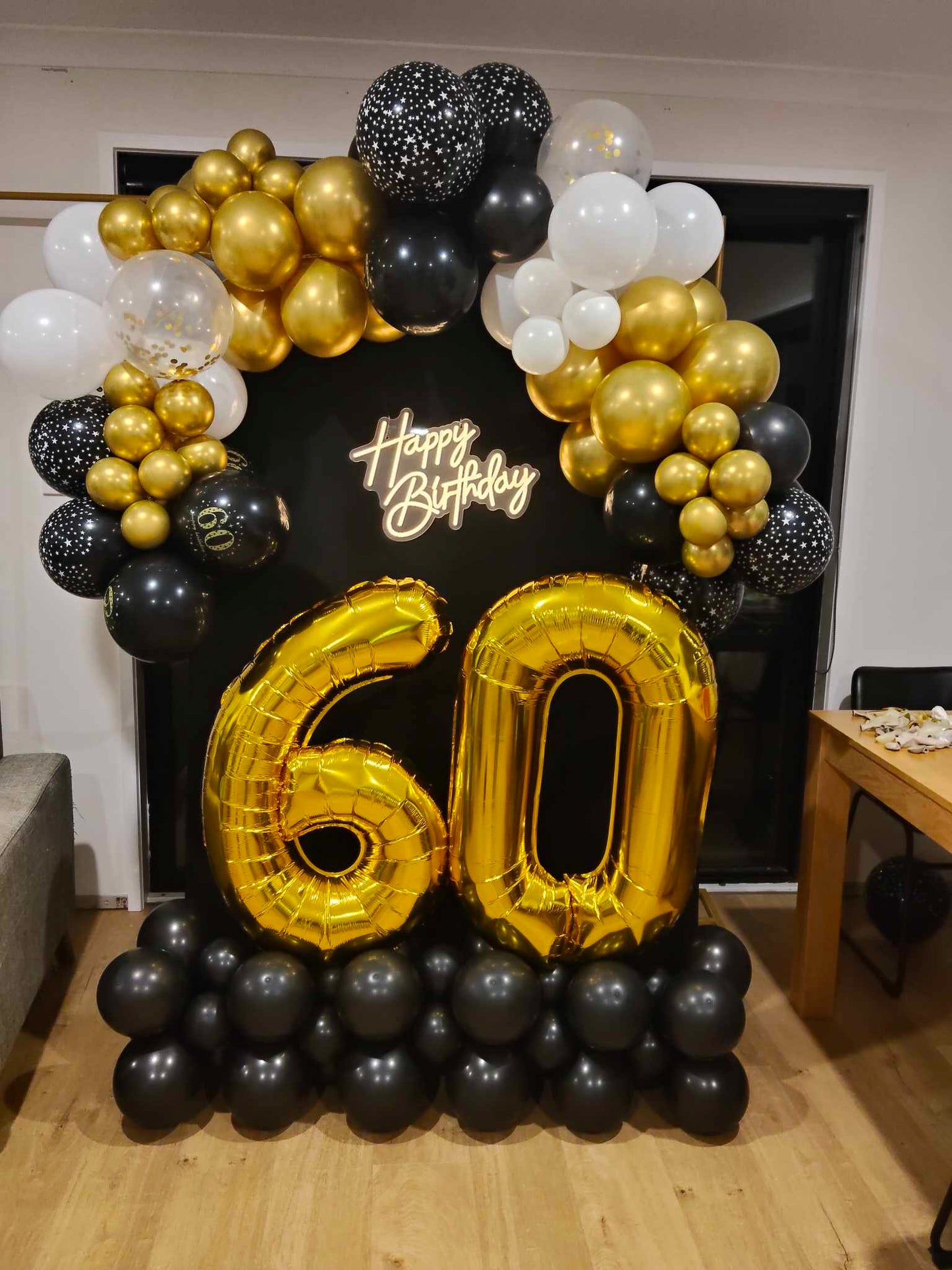 Display Arch + Balloon Garland Package.